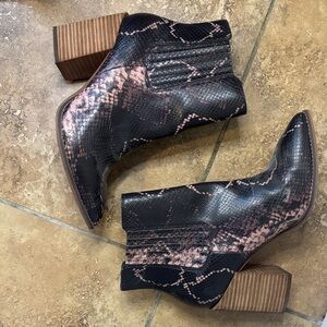 Steve Madden Black and Pink Ankle Booties